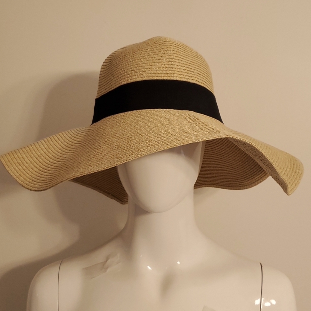 💥5/$30-Wide Brim Hat Straw